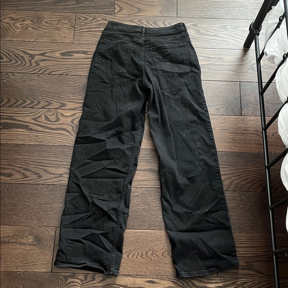 Old Navy High Waisted Wow Wide Legged Jeans. - Picture 6 of 6